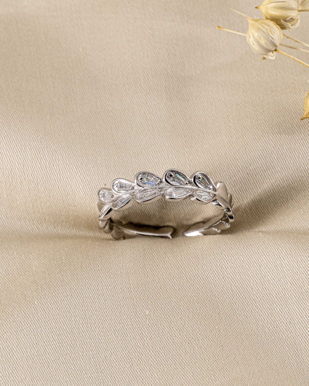 Laurel Leaf Spark Adjustable Ring – 925 Sterling Silver