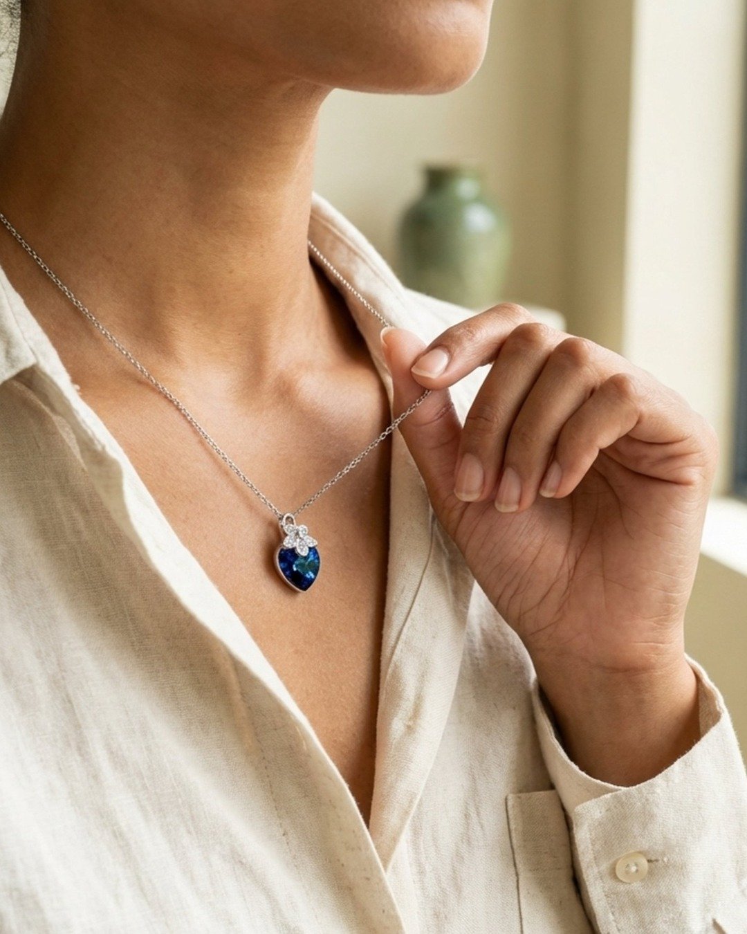 Midnight Bloom Heart Pendant Necklace – 925 Sterling Silver — view 3