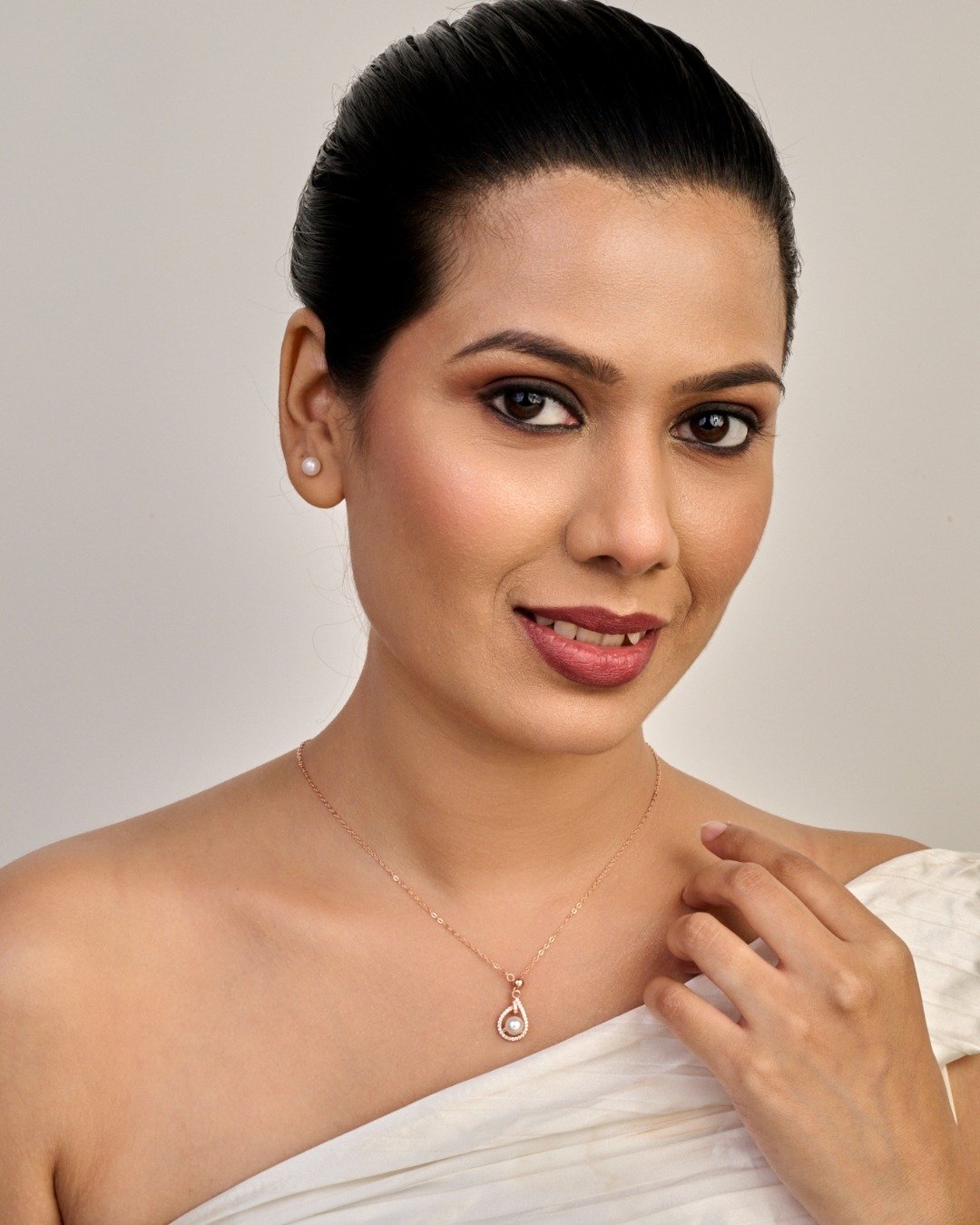 Pearl Drop Halo Pendant Necklace – 925 Sterling Silver — view 3